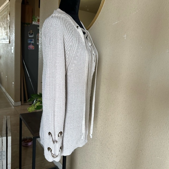 Cream sweater by Sadie & Love size small - Picture 7 of 10